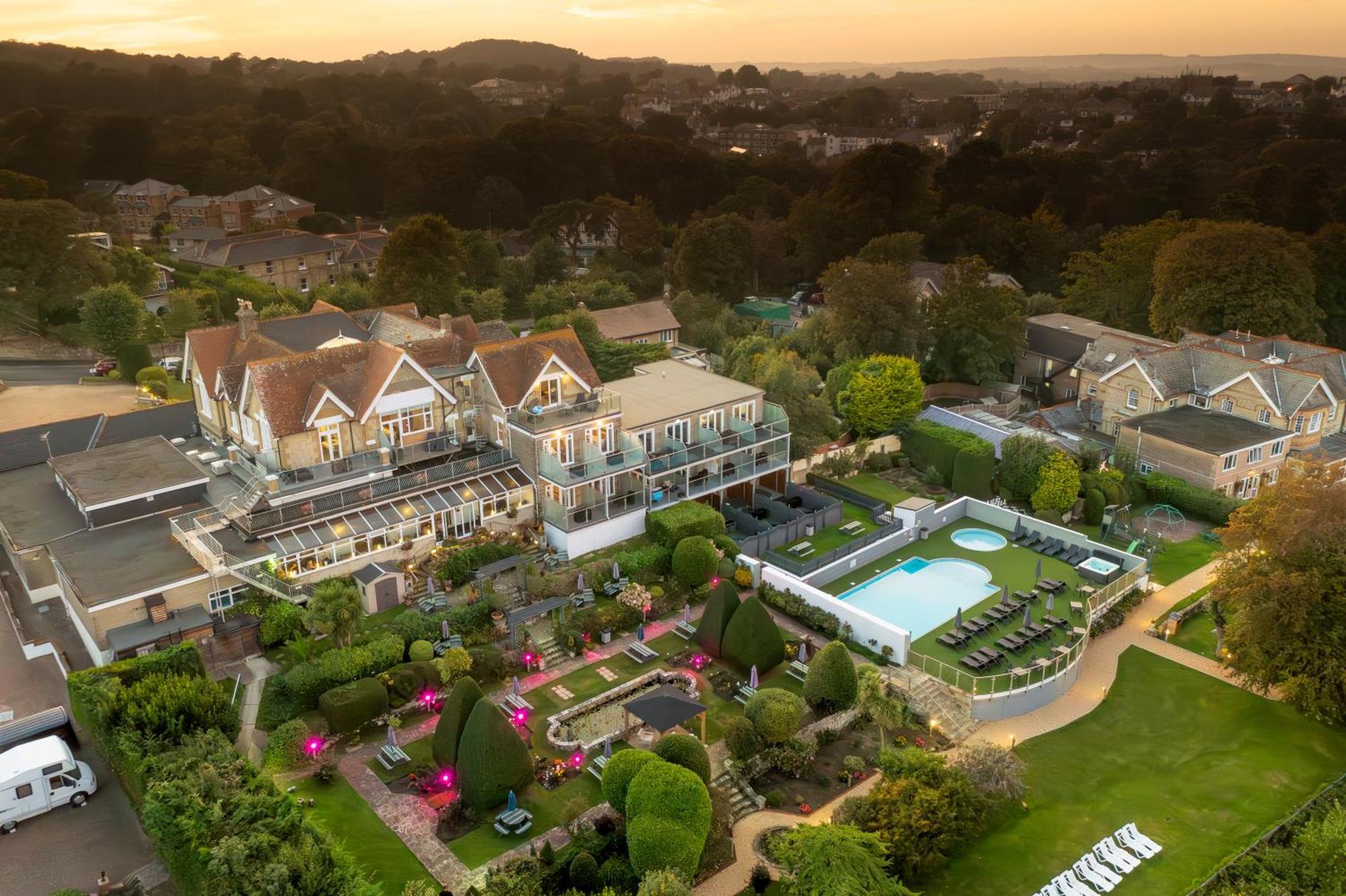 Luccombe Hall Hotel Shanklin Esterno foto